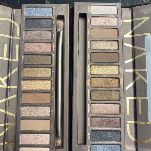 SOLD Naked eyeshadow palettes - Picture 2 of 2